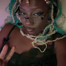 Do yall think quaydarius Davis career over ? Cause that video wicked ! I  hope it's over. Boy almost Murked that girl