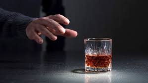 Deine frage ab wann man alkoholiker ist, beschäftigt sicher viele. Alkoholsucht Im Alter Erkennen Und Behandeln Ndr De Ratgeber Gesundheit