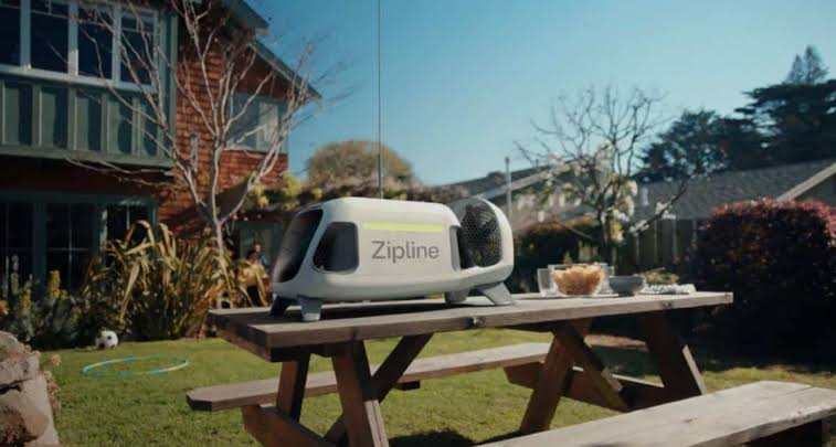 Modernos drones eléctricos de reparto autónomo que consumen un 98% menos de  energía + 7 veces más rápido que el transporte tradicional