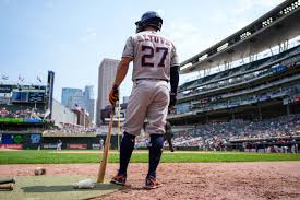 Despite age and injury, José Altuve is flourishing at the plate - The  Crawfish Boxes