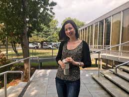 It is getting (get) colder now, i think (think) i need to put on a sweatshirt. Rteconcertorchestra On Twitter Violinist Camille Farrar S Granny Is From Listowel And She Remembers The Fleadh From Summer Visits She Went Busking Aged 10 And Earned 5 In 15 Minutes Woo Hoo