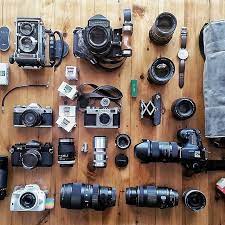 Looking For An La Based Event Photographer Who S Available For A Paid Gig This Saturday The 17th Say Hello If Th Retro Camera Vintage Cameras Photography Bags