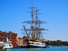 Nel corso delle campagne addestrative, il. La Nave Scuola Amerigo Vespucci