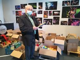 Secours populaire nord, lille fives. Confinement A Lille L Aeronef Devient Un Point De Collecte Pour Le Secours Populaire Lille Actu