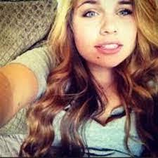 Corina Robertson's Instagram, Twitter & Facebook