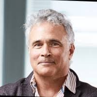 Luis Knapp's Instagram, Twitter & Facebook