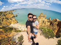 Algarve to znany region turystyczny w południowej portugalii. Portugalia Algarve Od Lagos Do Cabo De Sao Vicente Woman The World