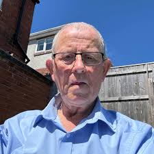 Is anyone else not impressed with the heating in the car? I love a warm car  and the footwells in particular don't seem to get very warm at all and the  heat