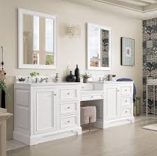 It boasts a glamorous carrara marble stone top with matching backsplash, framed mirror and rectangular undermounted sink. 94 De Soto Double Vanity With Makeup Table Bright White Vanities