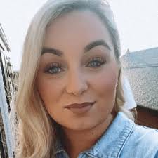 Katie Whelan (@KatieWhelan16)