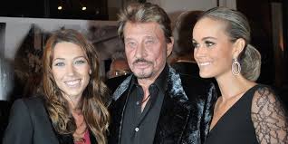 Découvrez la biographie de david hallyday, ainsi que des anecdotes, des citations de david hallyday, des livres, des photos et vidéos. Famille Hallyday Tout Savoir Sur Les Proches De Johnny Hallyday Marie Claire
