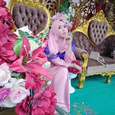 Jilbab cantik ini adalah jilbab model terbaru produksi qalisya. Rizyi Rizyi2 Twitter
