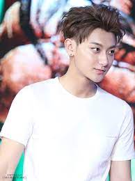 image uploaded by hztsxra find images and videos about exo tao and exom on we heart it the app to get lost in what you love selebritas aktor orang lucu