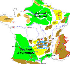 Suprafața totală a teritoriului țării este de 357.121 km², relieful fiind preponderent muntos. Franta Joc Geografie