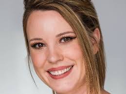 Crystal Strong's Instagram, Twitter & Facebook