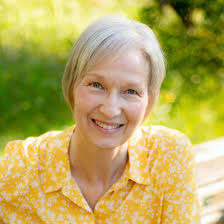 Darlene Pinter's Instagram, Twitter & Facebook