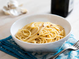 Although the walk is not far (0.9 mile) it is dangerous because get quick answers from aglio olio e peperoncino da roberto staff and past visitors. Aglio E Olio The One Pasta Sauce You Absolutely Must Know