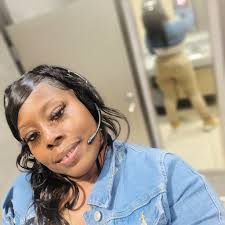 Happy Monday Yall ❣️❤️💕😘💕❣️ Work Flow 🤑 💪 💰 🤑 Trucking and Truck  Stop Shenanigans 💛🤍💛🤍💛🤍