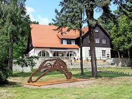 Ob haus oder wohnung kaufen, hier finden sie die passende immobilie. Premnitzer Villa Am See Steht Zum Verkauf