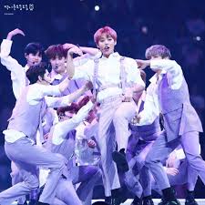 Hochwertige wannaone geschenke und merchandise. Wanna One Startseite Facebook