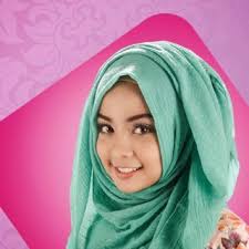 Sushi.id memiliki film romantis indonesia terbaru yang bisa kamu tonton, penasaran dengan filmnya? Biodata Pemain Dan Foto Artis Sinetron Foto Biodata Pemain Surga Yang Tak Dirindukan The Series Transtv Lengkap