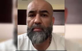 Узбекского певца San Jay принуждают сбрить бороду (ВИДЕО)