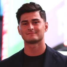 Thankful to work alongside this team, & the entire Wheels team—surrounded  by exceptional leaders and mentors who inspire and continue to guide us  through this journey. Happy Thanksgiving Everyone! 🦃