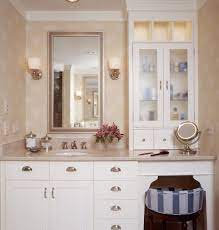Pretty Makeup Vanitiesin Bathroom Traditional With Beguiling Dual Vanity With Makeup Counter Ne Penteadeira Moderna Casas De Banho Pequenas Projeto Do Banheiro