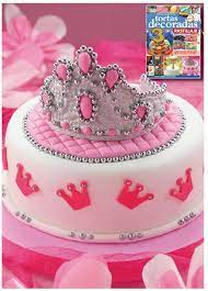 Torta de chocolucuma con relleno de manjar de pura lucuma y fudge artesanal, bordes de manjar de olla 😋 🤤 🎂 ufffffff deliciosaaa!!!! Tortas Cake Birthday Cake Desserts