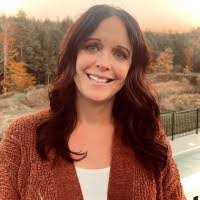 Missy Hale's Instagram, Twitter & Facebook