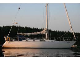 Boat interior tug boats black water pontoon boat barrel chair beams interiors decoration home decorating. Nordic Sailboats For Sale By Owner