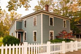 Check out our garden picket fence selection for the very best in unique or custom, handmade pieces from our garden decoration shops. 26 White Picket Fence Ideas And Designs Home Stratosphere