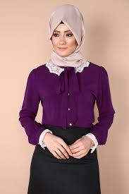 Yaka Ve Manset Dantelli Gomlek Murdum Urun Kodu Mdh7850 59 90 Tl Moda Stilleri Urunler Gomlek