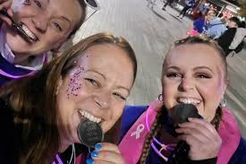 Team Crewsaver Shines Bright for Cancer Research UK