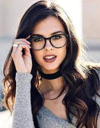 Q&a with style creator, dara casterline hair stylist @ capretti & co in pittsburgh, pa Great Glasses For A Great Looking Woman Beauty Girl Brunette Beauty Woman Face