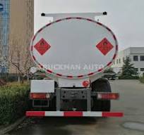 20000 Liter SINOTRUK HOWO Refueling Truck For Zimbabwe