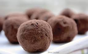 Notre Recette De Truffes Au Chocolat Recette Truffes Au Chocolat Truffe Recette Recette Truffe Chocolat