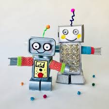 Roboter Basteln Robo Fridolin Mit Geheimfach Heimatdinge Recycling Fur Kinder Recycling Basteln Clown Basteln