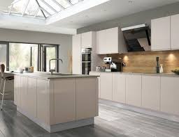 Gloss Kitchen Sovremennaya Kuhnya Kuhnya Dizajn Kvartiry