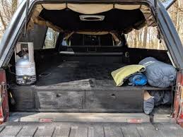 Choosing The Best Suv Or Truck Bed Mattress Memory Foam Vs Air Mattress Vs Sleeping Pad Take The Truck Bed Mattress Memory Foam Truck Bed Mattress Truck Bed