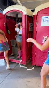 @knowyourmemes video Tweet