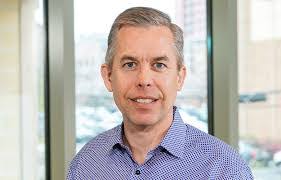 Steve Hess's Instagram, Twitter & Facebook