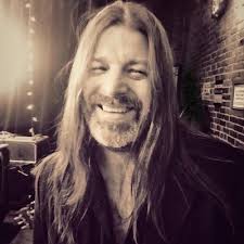 Christopher Kiger (@misterkiger)