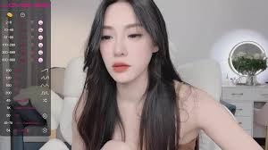 Experience uuxiaocai's slutty couples session with deepthroat