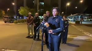 A police officer fatally shot a man outside a motel in portland, oregon on thursday. Phoenix Shooting Leaves Police Commander Dead 2 Officers Injured