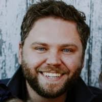 Sean Mohr's Instagram, Twitter & Facebook