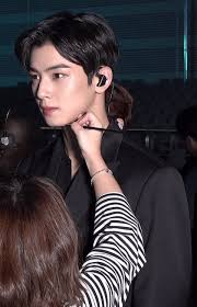 Her height her hair her side profile. Male Idols Who Are Perfect Starting From Their Eyes Nose And Lips Knetizen