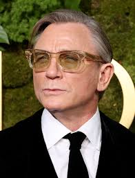 Daniel Craig's Glasses Are the Ultimate Middle-Aged Style Hack