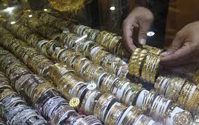 Harga emas comex kontrak agustus 2020 turun 2,70 poin atau 0,16 persen ke level us$1.734,60. Emas Muda Jadi Primadona Di Kota Malang