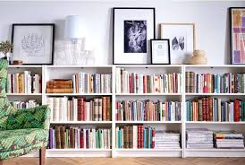 Untuk kamar dengan ruang yang lebih kecil. Inspirasi Rak Buku Kreatif Ini Patut Disontek Demi Kamar Bebas Tumpukan Buku Yukepo Com